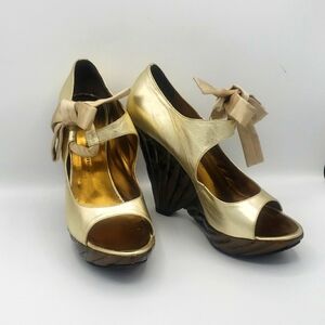 Giuseppe Zanotti size 9 1/2 COLOR GOLD 100% AUTHENTIC NO BOX